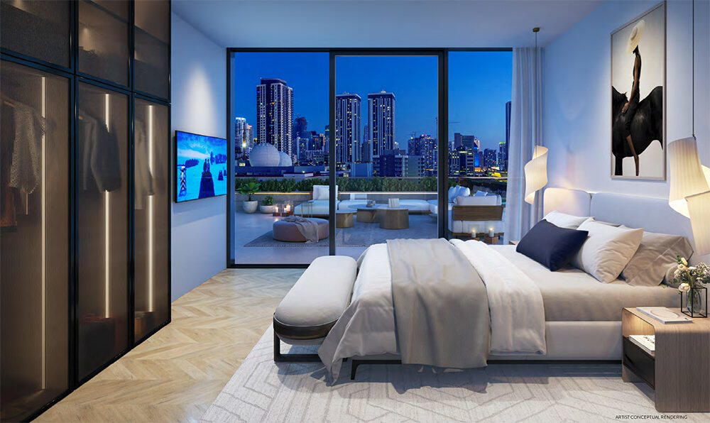 Equipado con un paquete de iluminación contemporáneo, que incluye iluminación empotrada, reguladores y control de iluminación.